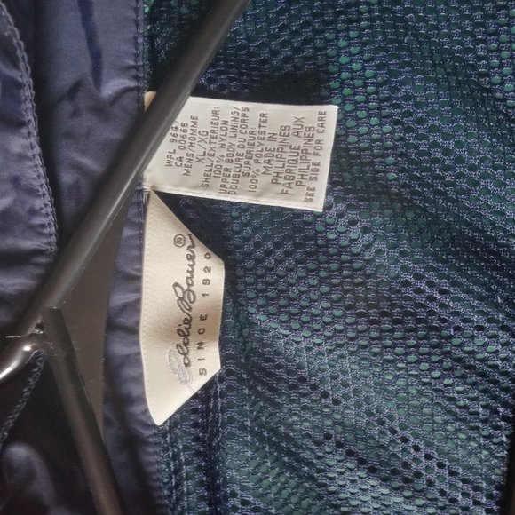 Eddie Bauer rain jacket XL - Picture 3 of 6